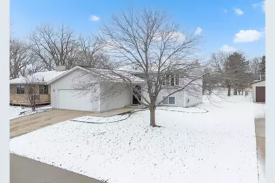 1573 8 1/2 Street SE, Rochester, MN 55904 - Photo 3