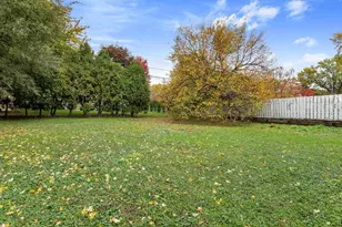 1467 County Rd B E, Maplewood, MN 55109 - Photo 27