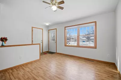 323 Mower Place, Owatonna, MN 55060 - Photo 3