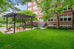 225 9th Street E, Saint Paul, MN 55101 - Photo 5