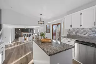 14430 Woodbridge Ln, Savage, MN 55378 - Photo 17