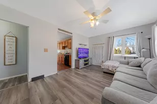 716 8th Ave NE, Waseca, MN 56093 - Photo 7