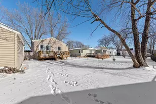 716 8th Ave NE, Waseca, MN 56093 - Photo 5