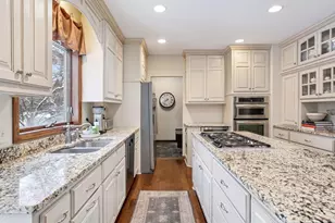 27 Scotch Pine Rd, North Oaks, MN 55127 - Photo 9