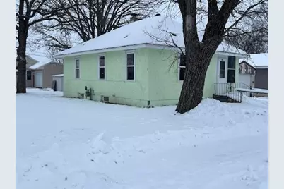 303 1st Street NE, Wadena, MN 56482 - Photo 1