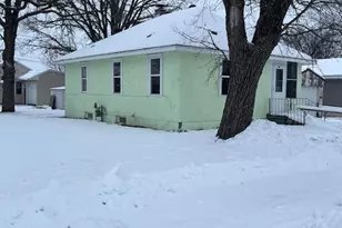 303 1st St NE, Wadena, MN 56482 - Photo 1