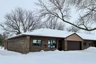 1850 Lakewood Ave, Albert Lea, MN 56007 - Photo 1