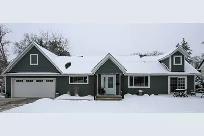 301 Dale Street SW, Hutchinson, MN 55350 - Photo 1