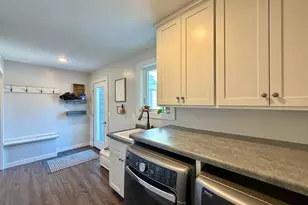 301 Dale St SW, Hutchinson, MN 55350 - Photo 19