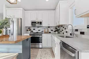 2008 Lake Park Ave, Alexandria, MN 56308 - Photo 3