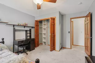 2212 Ariel St N, North Saint Paul, MN 55109 - Photo 21