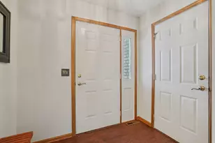 2212 Ariel St N, North Saint Paul, MN 55109 - Photo 5