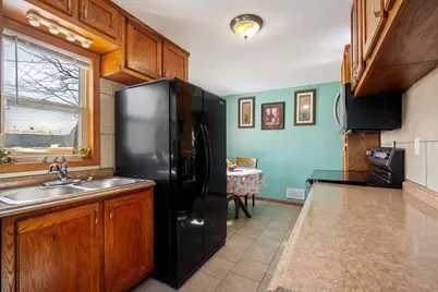 221 E Park Street, Owatonna, MN 55060 - Photo 5