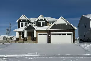 1511 England Way, Shakopee, MN 55379 - Photo 1