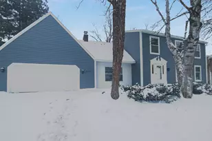 8906 138th Street Ct, Apple Valley, MN 55124 - Photo 7