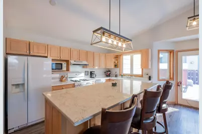 2100 Taylor Court, Northfield, MN 55057 - Photo 3