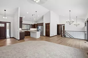 906 Acorn Ct, Kinnickinnic Twp, WI 54016 - Photo 17