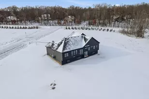 906 Acorn Ct, Kinnickinnic Twp, WI 54016 - Photo 11