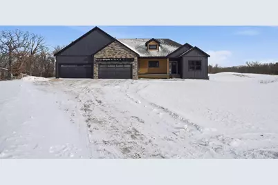 906 Acorn Court, Kinnickinnic Twp, WI 54016 - Photo 3