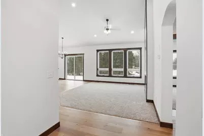 906 Acorn Court, Kinnickinnic Twp, WI 54016 - Photo 15