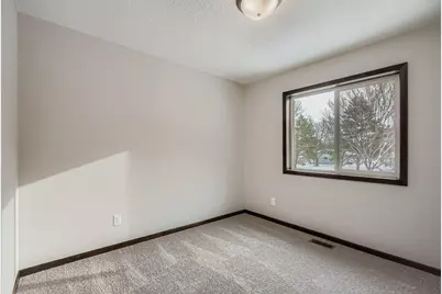 510 Lois Lane, Lino Lakes, MN 55014 - Photo 5