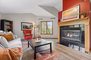 1731 Oakways St, Minnetonka, MN 55391 - Photo 13
