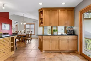 1731 Oakways St, Minnetonka, MN 55391 - Photo 21
