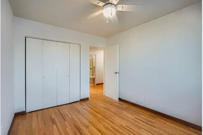 1912 Dupont Avenue S #407, Minneapolis, MN 55403 - Photo 11