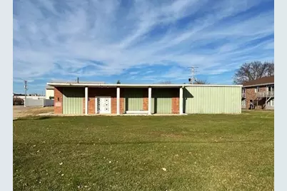 1403 Black Oak Avenue, Montevideo, MN 56265 - Photo 1