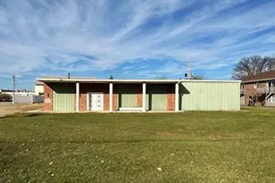 1403 Black Oak Ave, Montevideo, MN 56265 - Photo 1
