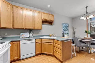 15263 Florist Cir, Apple Valley, MN 55124 - Photo 7