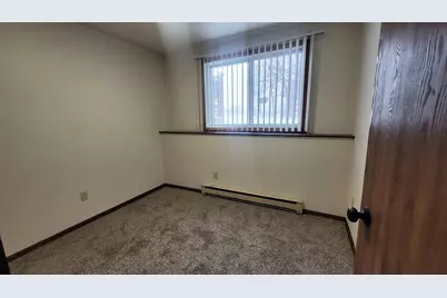 3202-3204 10th Avenue N, Fargo, ND 58102 - Photo 3