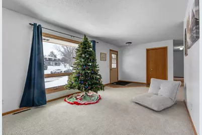 845 3rd Avenue NW, Plainview, MN 55964 - Photo 15