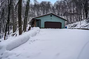 2548 Woodhaven Rd, Eau Claire, WI 54703 - Photo 15