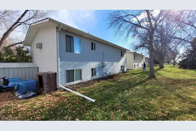 914-916 32nd Street N, Fargo, ND 58102 - Photo 5