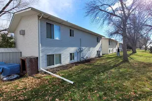 914-916 32nd Street N, Fargo, ND 58102 - Photo 5