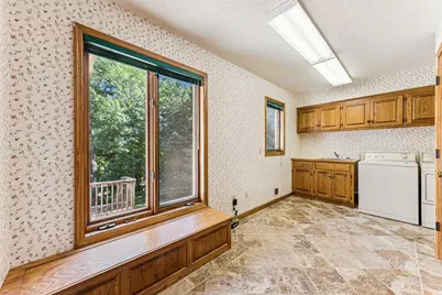 10752 Mount Curve Road, Eden Prairie, MN 55347 - Photo 11