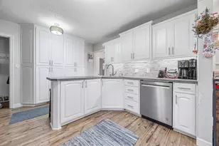 1439 10th St S, Fargo,  58103 - Photo 9