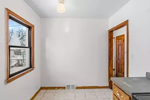 1822 Nevada Ave E, Saint Paul, MN 55119 - Photo 9