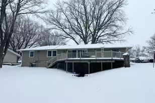 1105 Crestview Rd, Albert Lea, MN 56007 - Photo 3