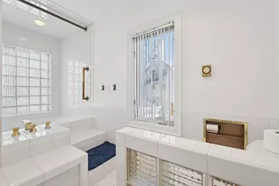 1721 Humboldt Avenue S, Minneapolis, MN 55403 - Photo 23