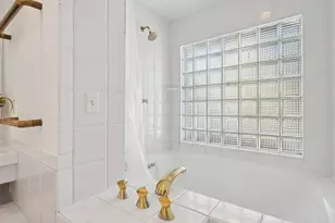 1721 Humboldt Ave S, Minneapolis, MN 55403 - Photo 21