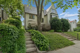 1721 Humboldt Ave S, Minneapolis, MN 55403 - Photo 1