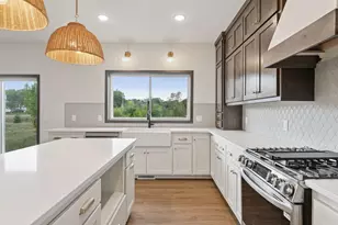 21346 Cottonwood St NW, Oak Grove, MN 55011 - Photo 3