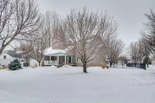 2907 Eagle Dr, Moorhead, MN 56560 - Photo 5