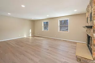 607 Sailor Street N, Blue Earth, MN 56013 - Photo 11