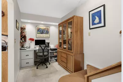 2328 Dorland Court E, Maplewood, MN 55119 - Photo 11