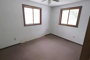 118 E Monroe Ave, Barron, WI 54812 - Photo 17