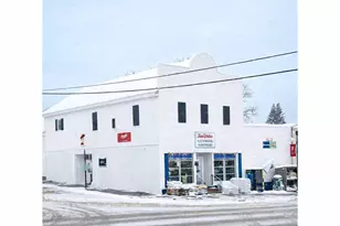 147 E Oak St, Glenwood City, WI 54013 - Photo 1