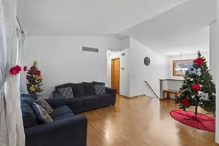 16051 Goodview Way, Lakeville, MN 55044 - Photo 5